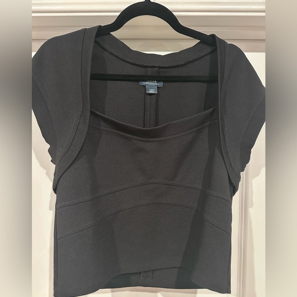 Maeve by Anthropologie Black Cropped Top